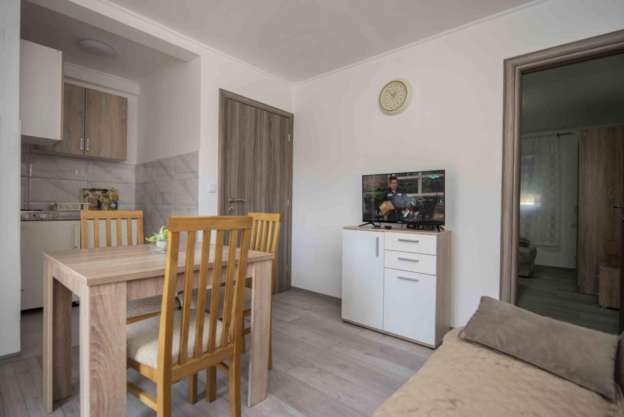 Apartment Miske Ivanica Exteriör bild